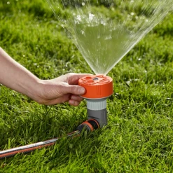 Arroseur Oscillant Et Asperseur Arroseur Pic Twist Classic Gardena 4 Surfaces Arrosage Raccord Inclus -Espace vert et piscine Soldes Boutique arroseur sur pic twist classic gardena 4surfaces arrosage au choix avec raccord tuyau inclus 4