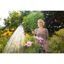 Lance Et Pistolet D'arrosage Fusil Arrosoir Comfort Gardena - Arrosage Et Nettoyage Des Zones Difficiles D'accès - 2 Jets Au Choix 18334-20 -Espace vert et piscine Soldes Boutique p256944 pic2